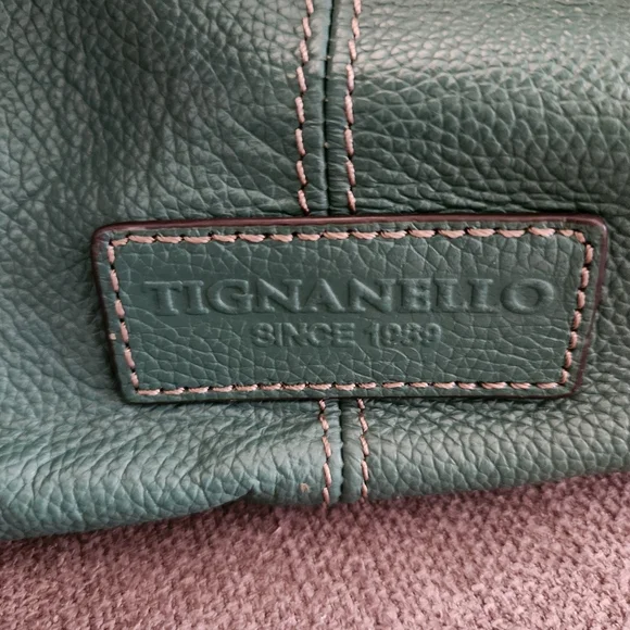 Tignanello Green Leather Tote Bag - Picture 2 of 5